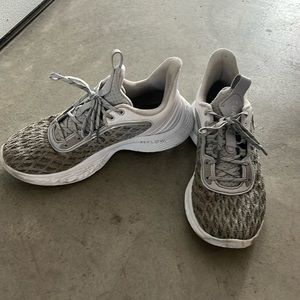 Steph Curry sneakers EUC Size M9.5 W 11